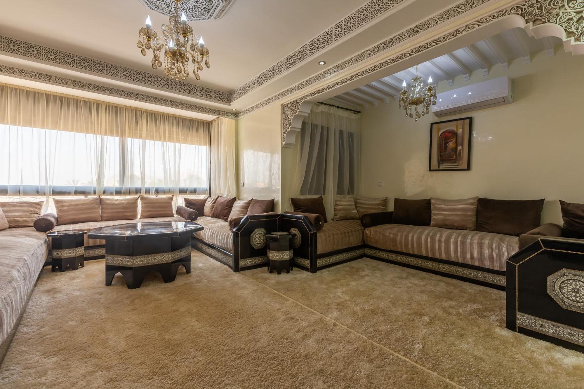 Raffine Au Centre Apartment *